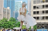 世界上最大的玛丽莲梦露雕像   一览裙底春光
