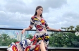 熊黛林在豪宅阳台上自拍：气质优雅迷人，维港的风景尽收眼底 ...