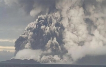 汤加火山爆发后 出现了异常现象 地球果然出了大问题！