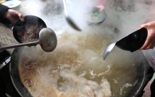 中国“羊肉汤”排行榜，经过评比，这4种羊肉汤名气较大，饱口福