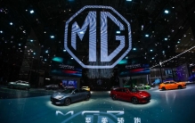上海车展MG7宣布成功挑战吉尼斯世界纪录™，1.5T车型热度高涨