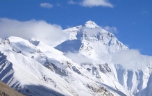 地球最高山峰，海拔有望超过一万米吗？其他星球有这样的高峰吗？