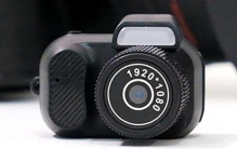 世界上最小的相机问世！宽4cm 重17g 拥有800万像素