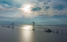 “无比兴奋和震撼！”澜湄六国媒体记者打卡中国造“世界最高海中猫道”