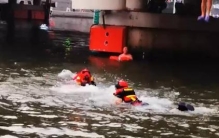 天津大爷没空跳水了！医生们也坐不住了