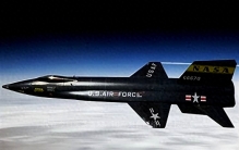 世界上最快的飞机速度高达672马赫，X-15航天飞机太厉害