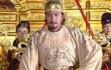 朱元璋一介布衣出身，他是如何成为明朝开国皇帝的？多亏了这2人