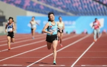 史逸婷打破女子200米T36田径世界纪录夺冠