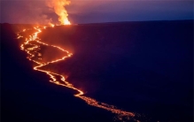 地球进入灾难模式  全球最大活火山沉寂了40多年 突然开始喷发