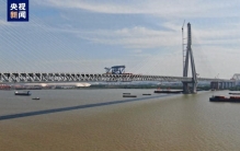 世界最大跨度斜拉桥钢桁梁吊装完成，预计6月上旬全桥贯通