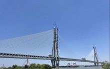 长江上首座“三位一体”大桥即将合龙，常泰长江大桥创六个“世界之最”