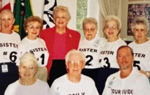 美国长寿六姐妹年龄总和超571年 打破吉尼斯世界纪录