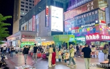 力盟商业步行街：西宁最潮夜市——City不City？晚报带你逛夜市系列报道之五